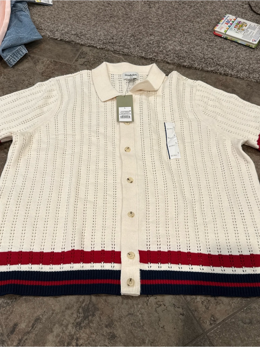 🤍Goodfellow & Co Men’s Cream with red and blue full button knit sweater Polo